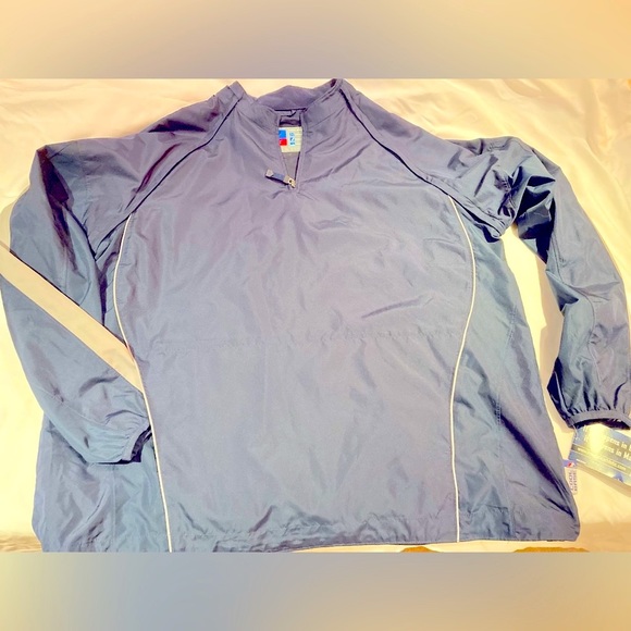 NWT! Majestic Cool Base Men’s Windbreaker. Navy blue with silver trim - Picture 2 of 5